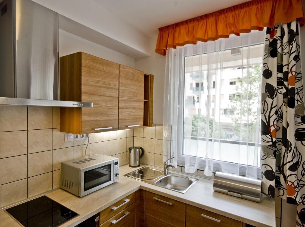Corvin Lux Aparthotel บูดาเปสต์ ภายนอก รูปภาพ