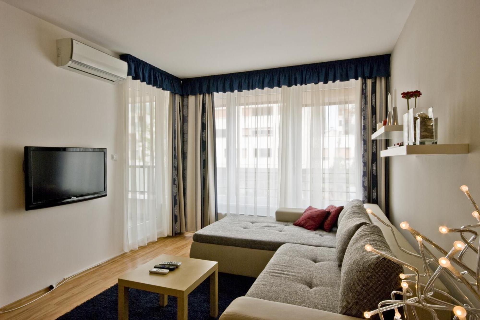 Corvin Lux Aparthotel บูดาเปสต์ ภายนอก รูปภาพ