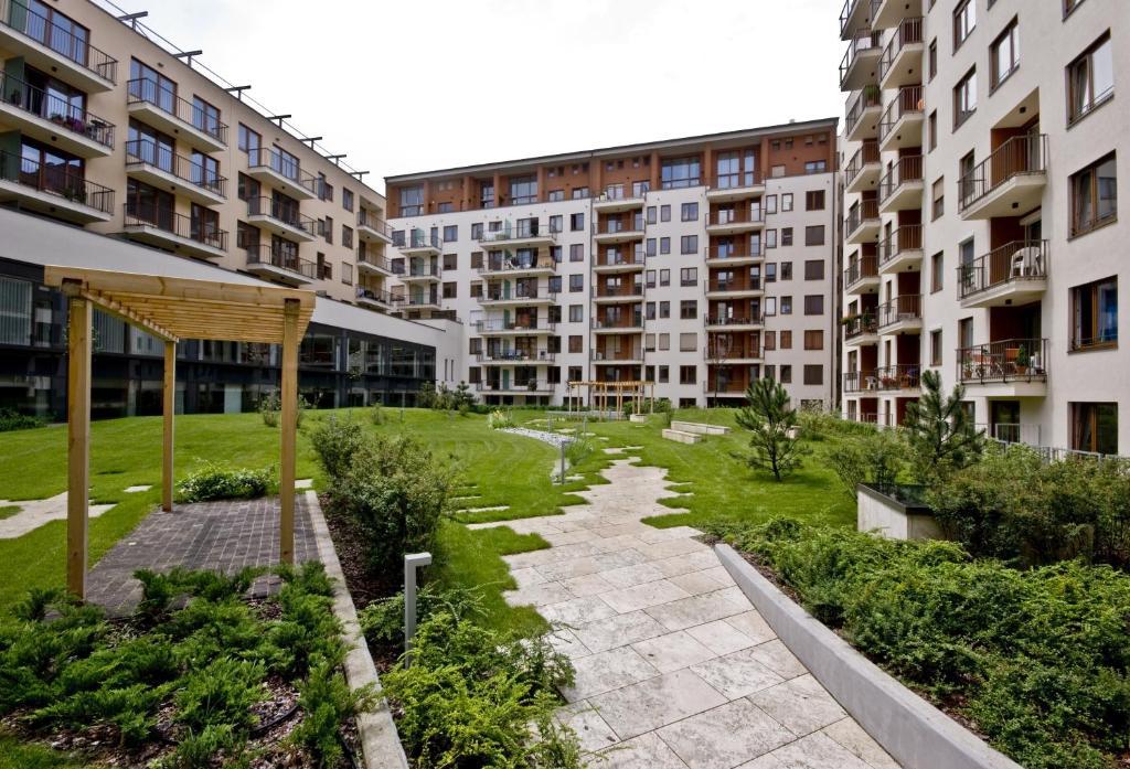 Corvin Lux Aparthotel บูดาเปสต์ ภายนอก รูปภาพ
