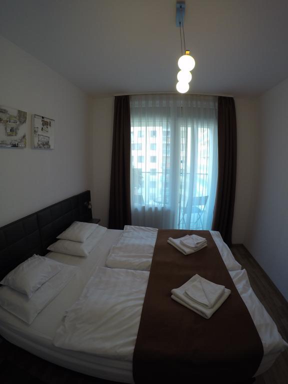 Corvin Lux Aparthotel บูดาเปสต์ ภายนอก รูปภาพ