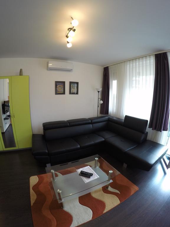 Corvin Lux Aparthotel บูดาเปสต์ ภายนอก รูปภาพ